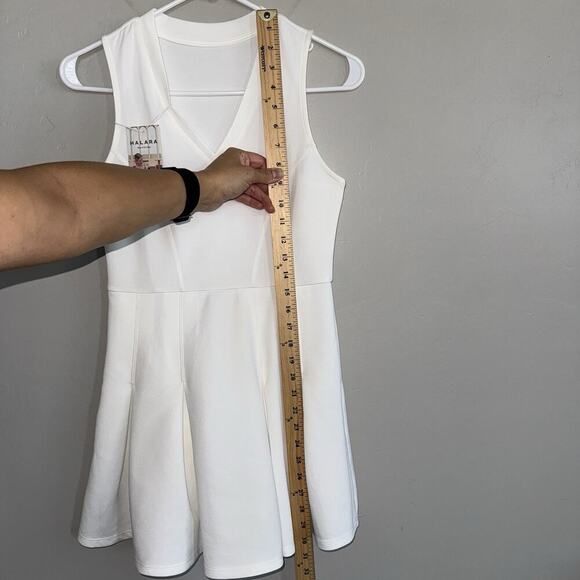 NWT Halara V-Neck Sleeveless Pleated Hem Mini Golf Active Dress Woman’s XS White - Picture 11 of 11